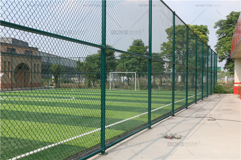 名称：足球场围网，足球场护栏网